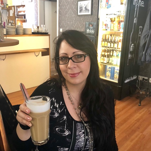 Meet your Posher, Andrianna - Picture 7 of 7